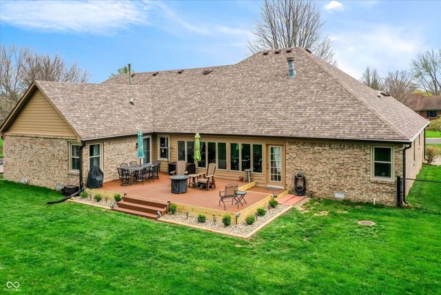 5344 W Stone Way, New Palestine, IN 46163