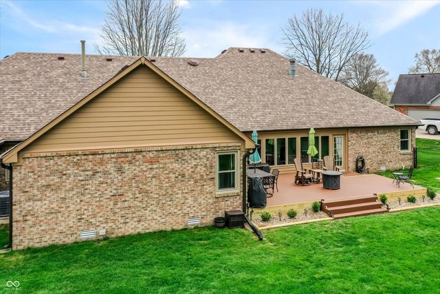 5344 W Stone Way, New Palestine, IN 46163