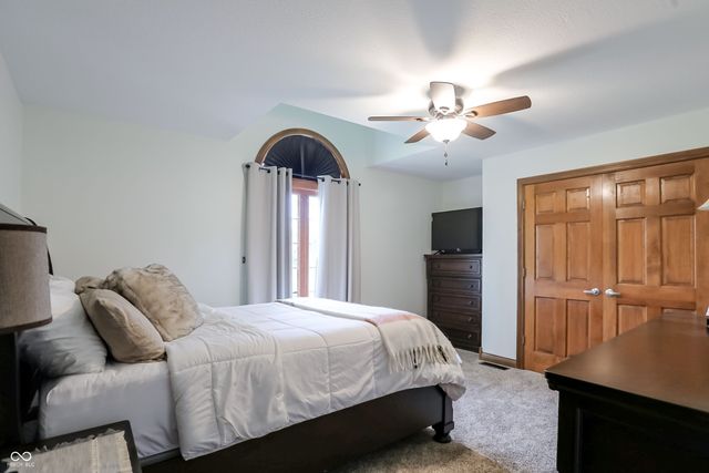 5344 W Stone Way, New Palestine, IN 46163