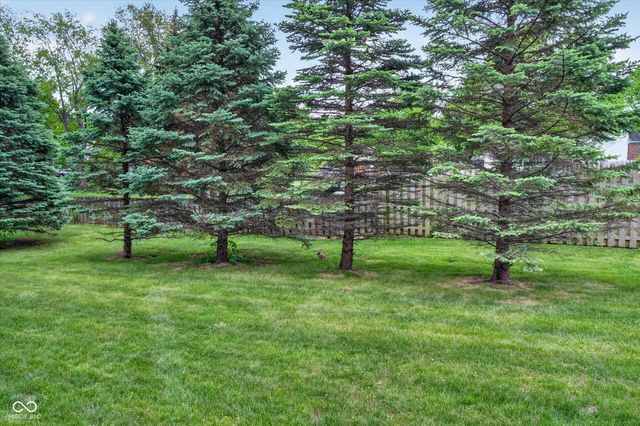 211 Wyndotte Drive, Carmel, IN 46032