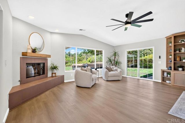 543 Eldorado Drive, Escondido, CA 92025