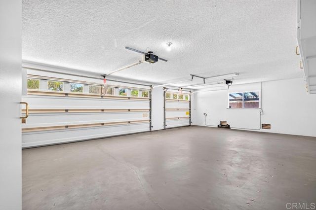 543 Eldorado Drive, Escondido, CA 92025