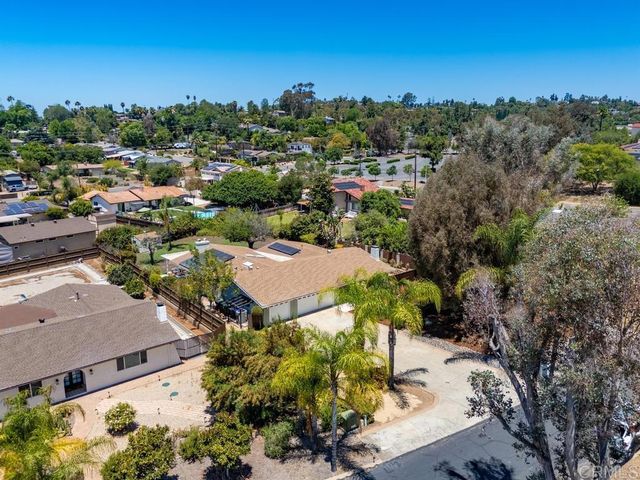 543 Eldorado Drive, Escondido, CA 92025