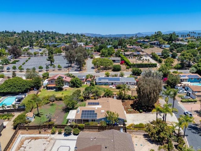 543 Eldorado Drive, Escondido, CA 92025