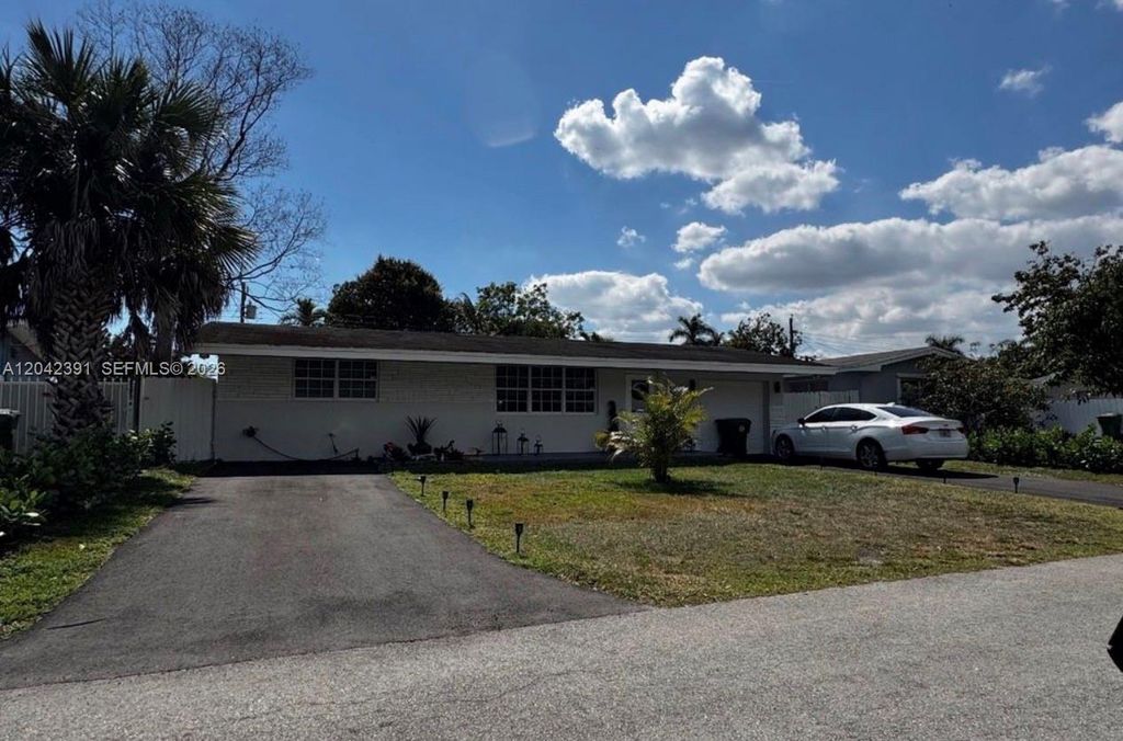 8130 NW 12th Street, Pembroke Pines, FL 33024