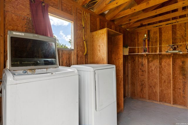 650 Patton Rd, Somerset, TX 78069