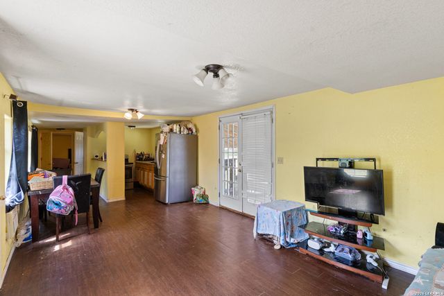650 Patton Rd, Somerset, TX 78069