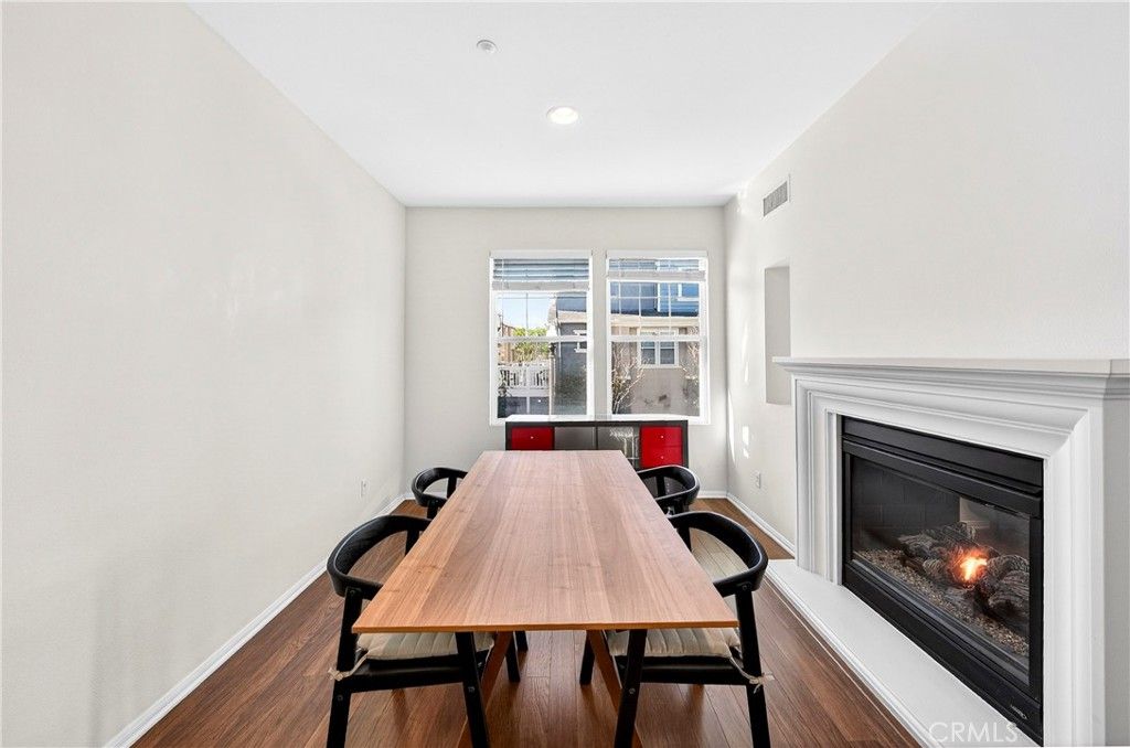 Image 11 of property listing at 1800 Oak Street 624, Torrance, CA 90501