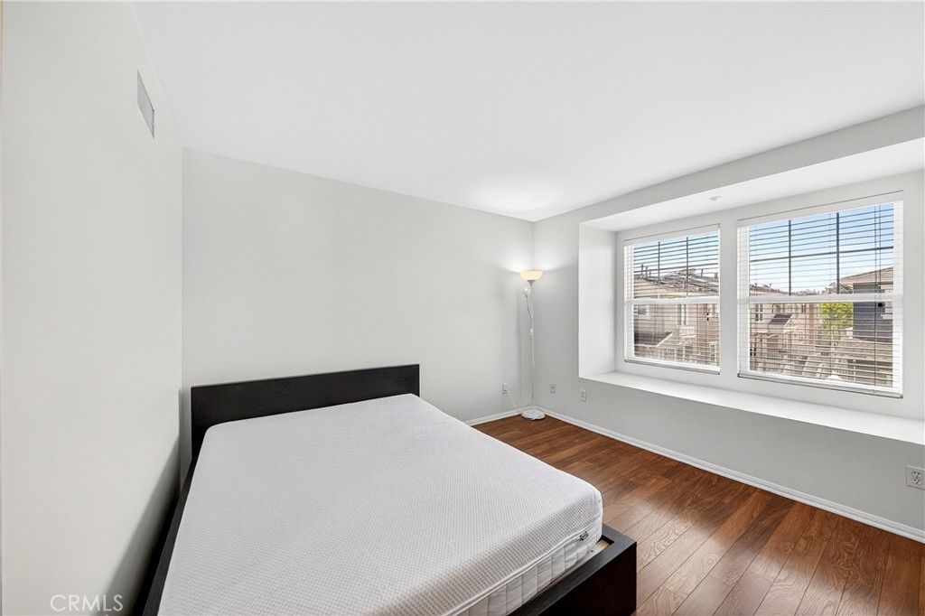 Image 17 of property listing at 1800 Oak Street 624, Torrance, CA 90501