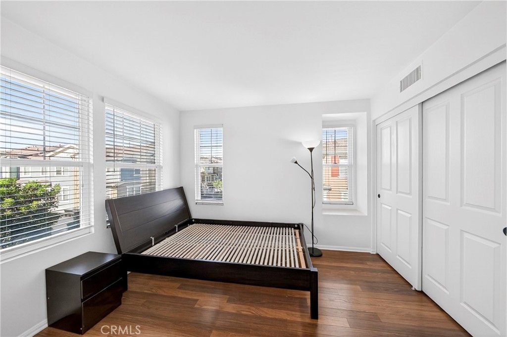 Image 27 of property listing at 1800 Oak Street 624, Torrance, CA 90501