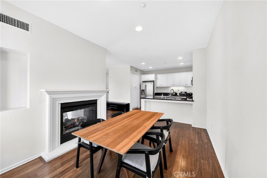 Image 9 of property listing at 1800 Oak Street 624, Torrance, CA 90501