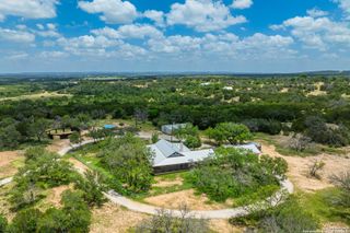 3157 Old San Antonio Road, Fredericksburg, TX 78624