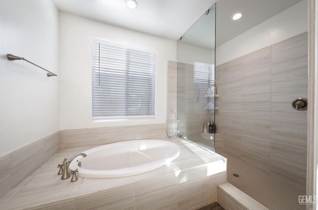 15008 Pemberley Passage Avenue, Bakersfield, CA 93311