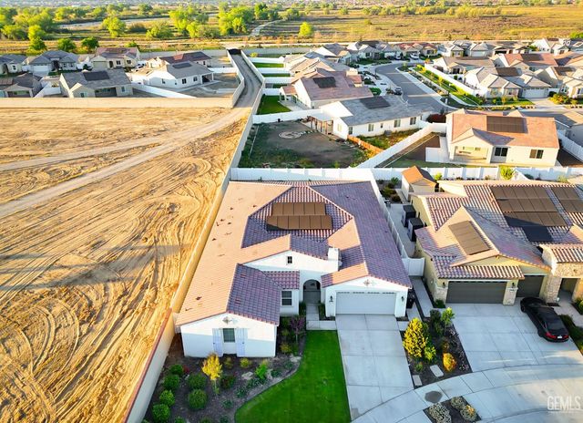 15008 Pemberley Passage Avenue, Bakersfield, CA 93311