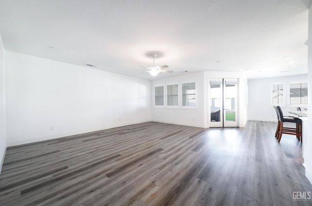 15008 Pemberley Passage Avenue, Bakersfield, CA 93311