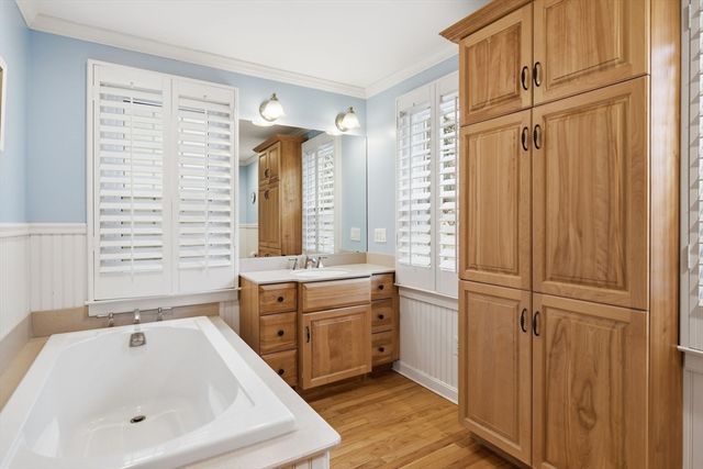 330 Merriweather Dr, Longmeadow, MA 01106