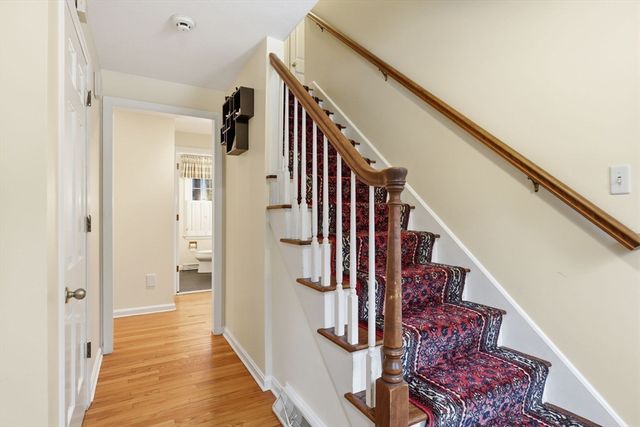 330 Merriweather Dr, Longmeadow, MA 01106