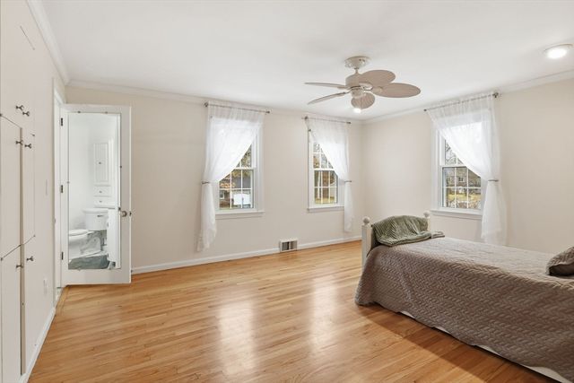 330 Merriweather Dr, Longmeadow, MA 01106