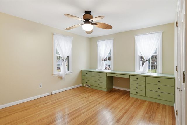 330 Merriweather Dr, Longmeadow, MA 01106