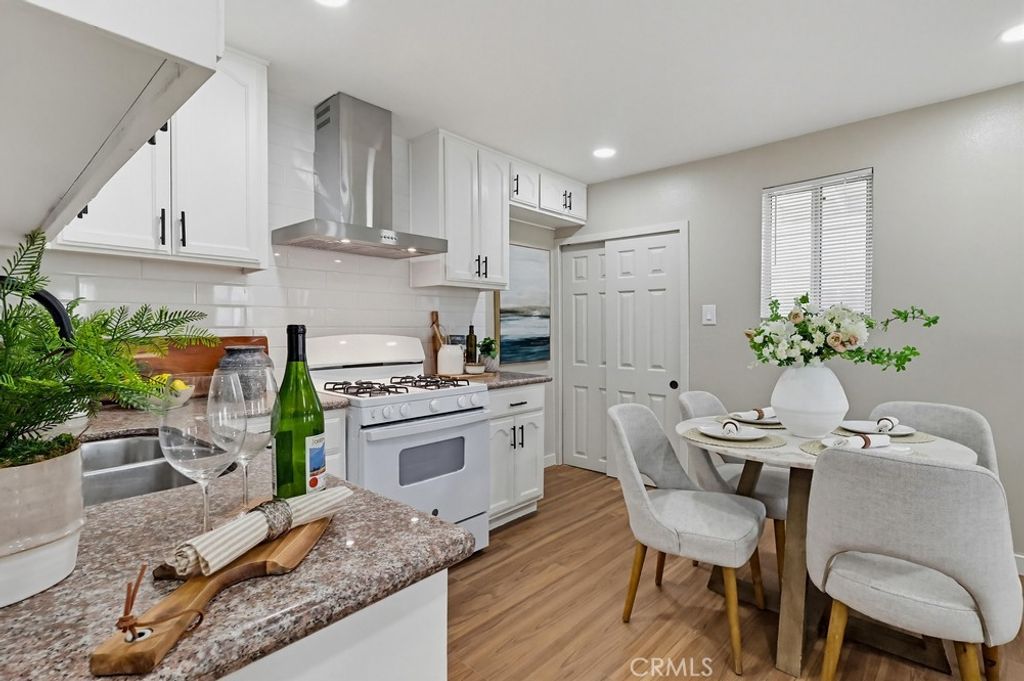Image 11 of property listing at 5435 Smiley Drive, Los Angeles, CA 90016