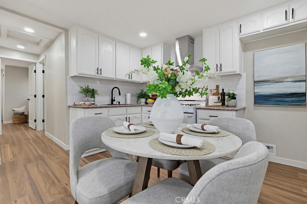 Image 13 of property listing at 5435 Smiley Drive, Los Angeles, CA 90016