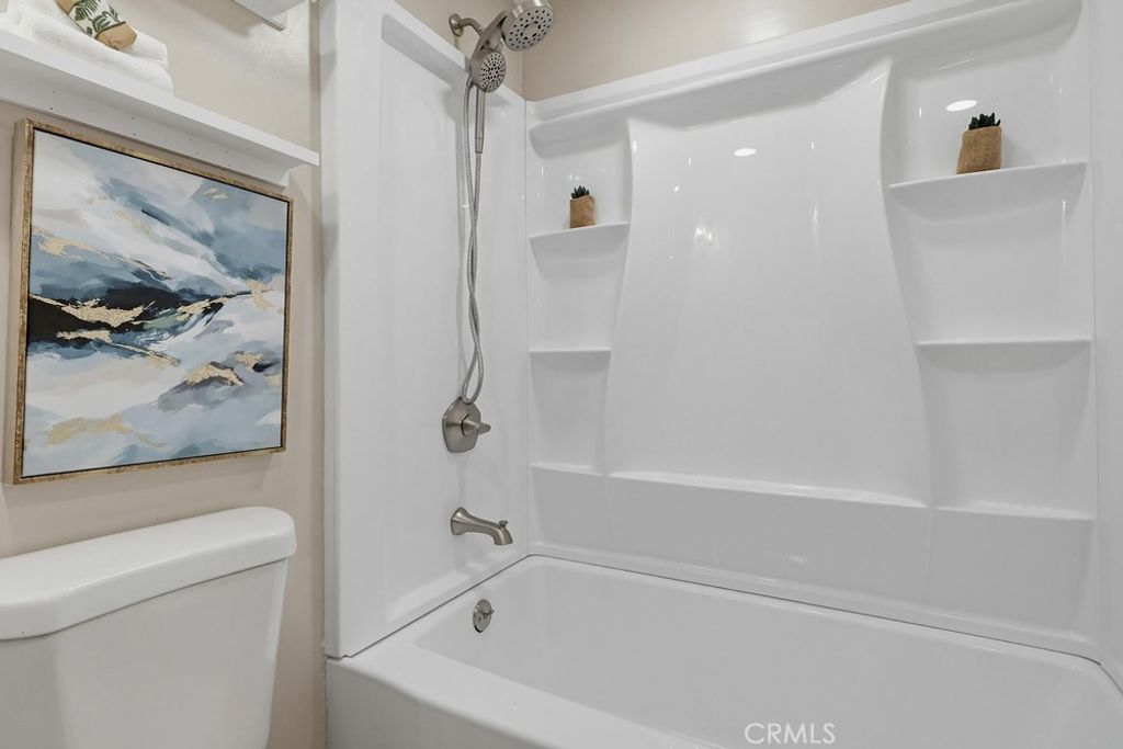 Image 29 of property listing at 5435 Smiley Drive, Los Angeles, CA 90016