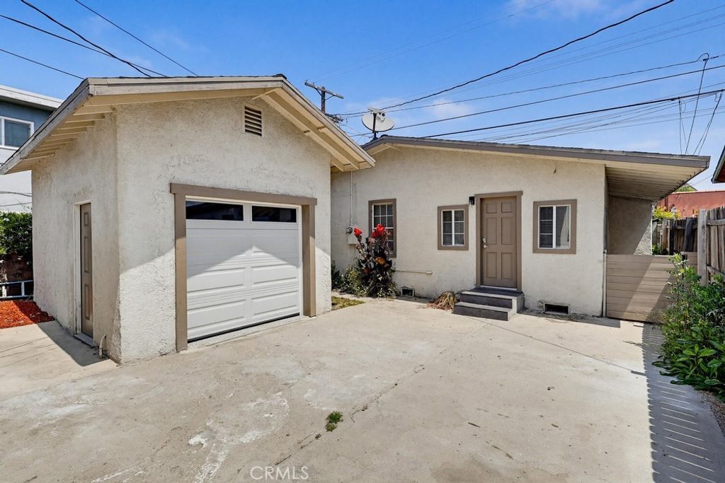 Image 38 of property listing at 5435 Smiley Drive, Los Angeles, CA 90016