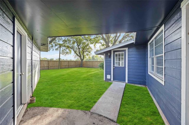 12418 A Bar Drive, Santa Fe, TX 77510