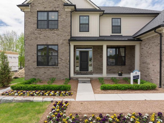 17924 Stallman Drive, Macomb Twp, MI 48042