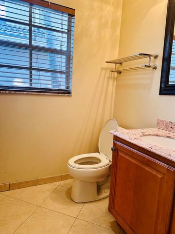 5200 Rising Comet Lane, Greenacres, FL 33463