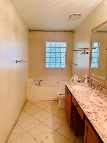 5200 Rising Comet Lane, Greenacres, FL 33463