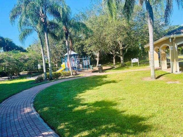 5200 Rising Comet Lane, Greenacres, FL 33463