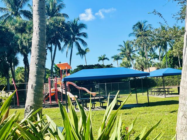 5200 Rising Comet Lane, Greenacres, FL 33463