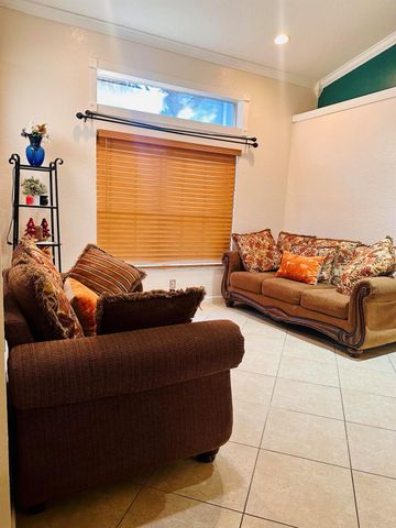 5200 Rising Comet Lane, Greenacres, FL 33463