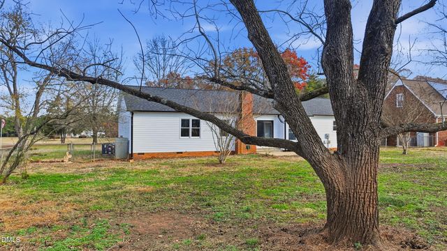 3472 Mine Creek Road, Burlington, NC 27217
