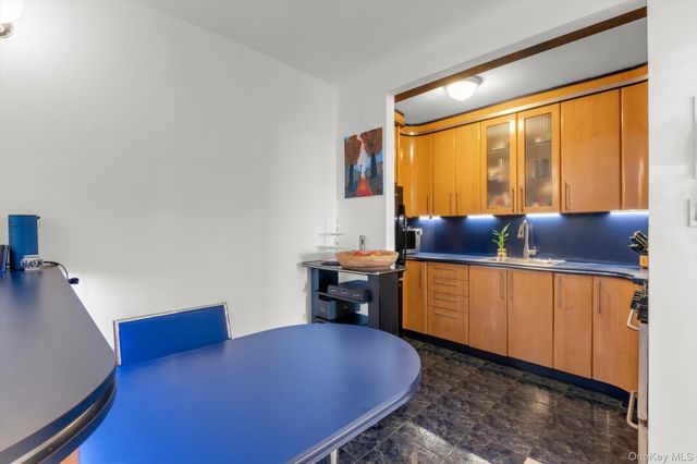 125-10 Queens Boulevard 2606, Kew Gardens, NY 11415