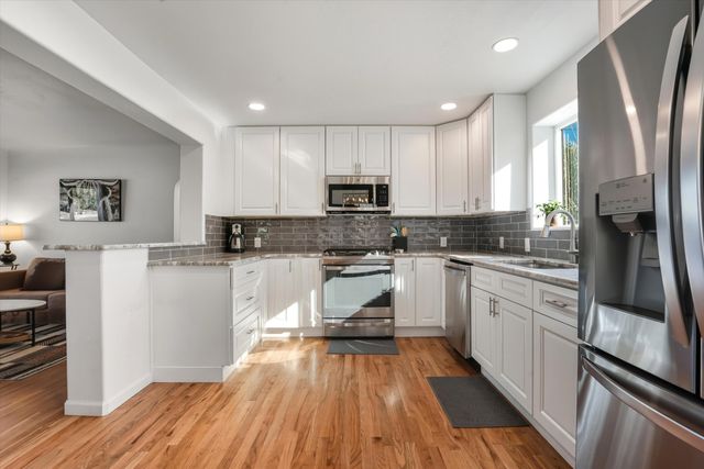 502 GRACELAND Drive SE, Albuquerque, NM 87108