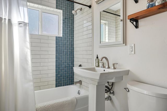 502 GRACELAND Drive SE, Albuquerque, NM 87108