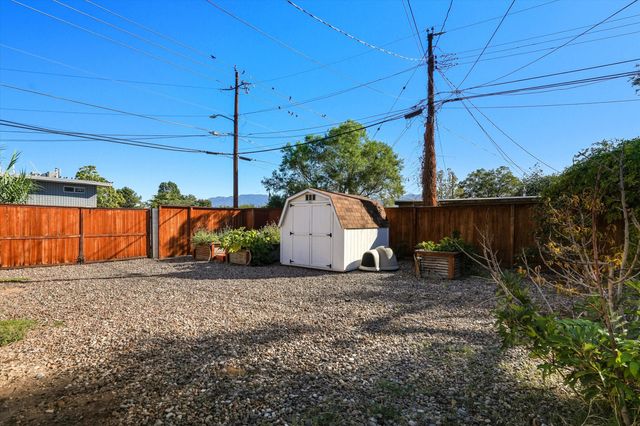 502 GRACELAND Drive SE, Albuquerque, NM 87108