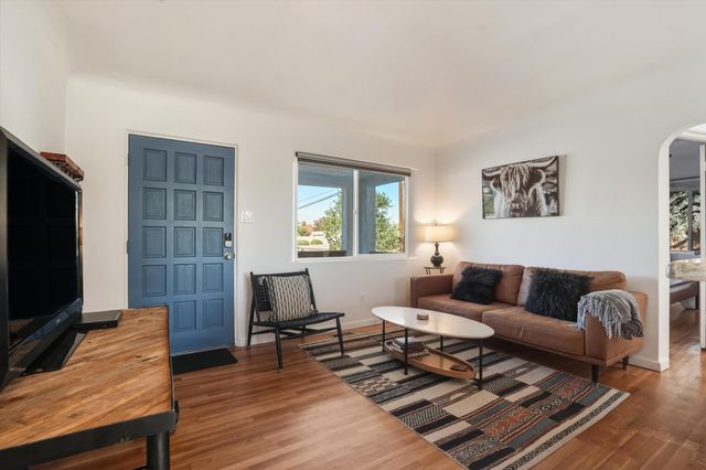 502 GRACELAND Drive SE, Albuquerque, NM 87108