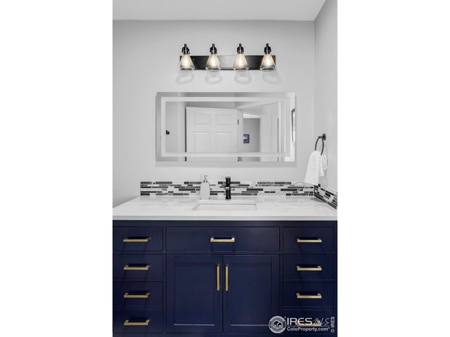 15670 W 64th Pl, Arvada, CO 80007