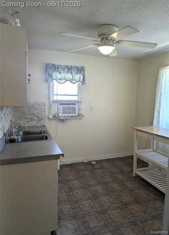 35054 Glen Street, Westland, MI 48186