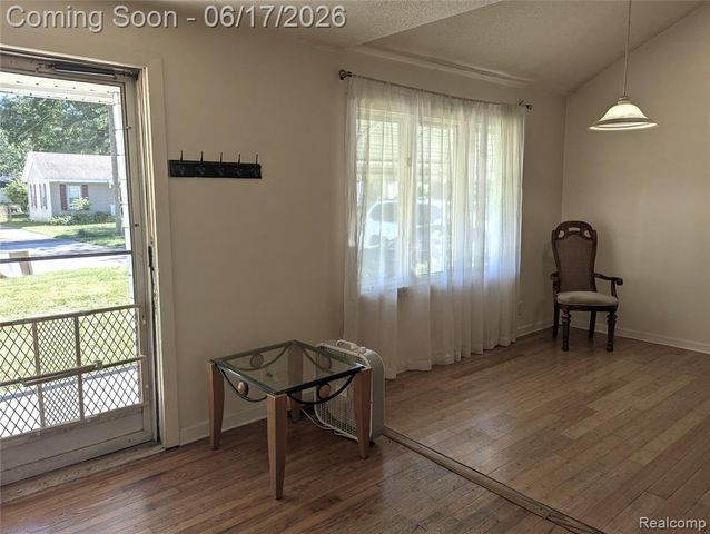 35054 Glen Street, Westland, MI 48186