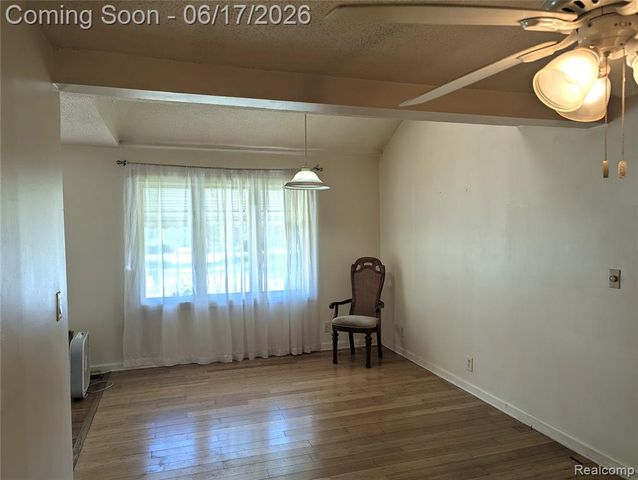 35054 Glen Street, Westland, MI 48186
