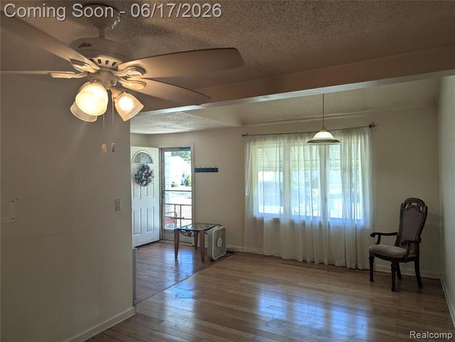 35054 Glen Street, Westland, MI 48186