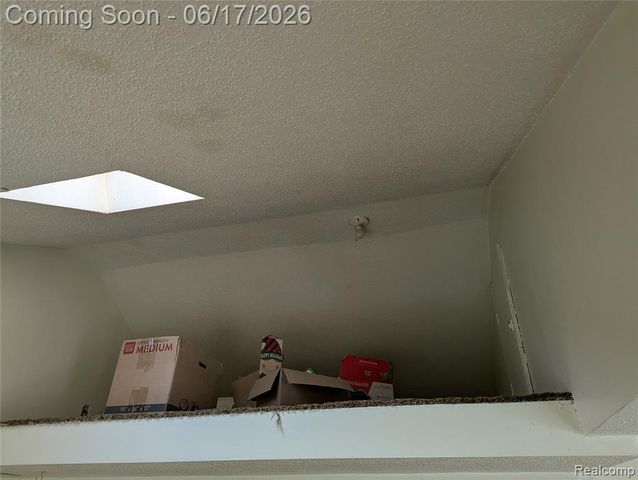 35054 Glen Street, Westland, MI 48186