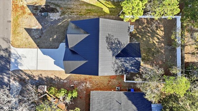 116 NW 14th Street, Oak Island, NC 28465