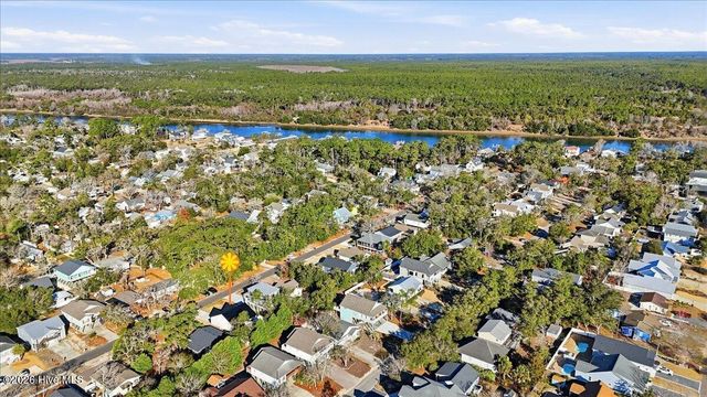 116 NW 14th Street, Oak Island, NC 28465