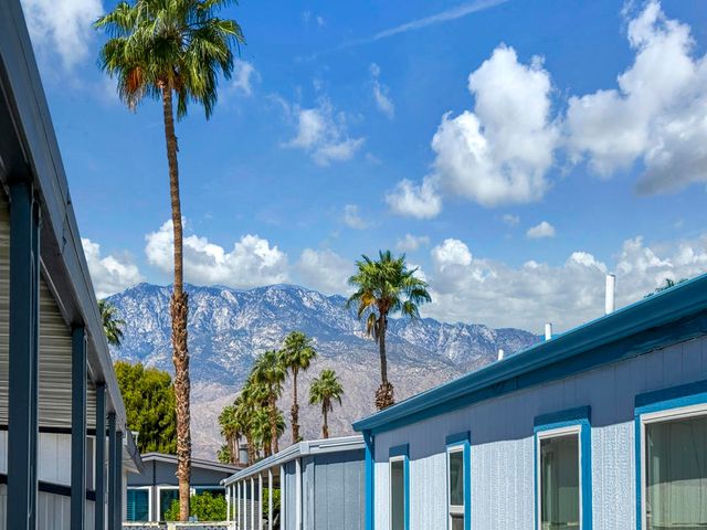 138 Hester Drive, Cathedral City, CA 92234