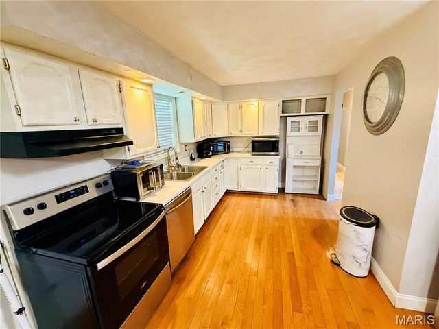 9119 Wedgewood Drive, Fairview Heights, IL 62208